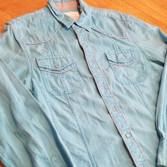 guess button up shirt - Picture 4 of 8